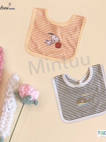 Yếm cho bé sơ sinh 0 -24 tháng bấm nút sau, chất liệu vải visco sọc dẻo, thương hiệu MINTUU