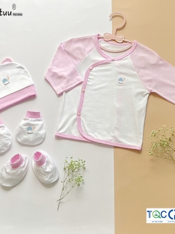 COMBO ÁO, MŨ, BAO TAY CHÂN SƠ SINH CHẤT LIỆU SỢI TRE CAO CÂP- THƯƠNG HIỆU MINTUU