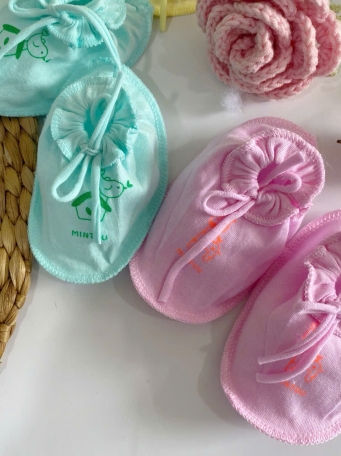 Bao tay chân cột dây màu cho bé MINTUU vải 100% cotton